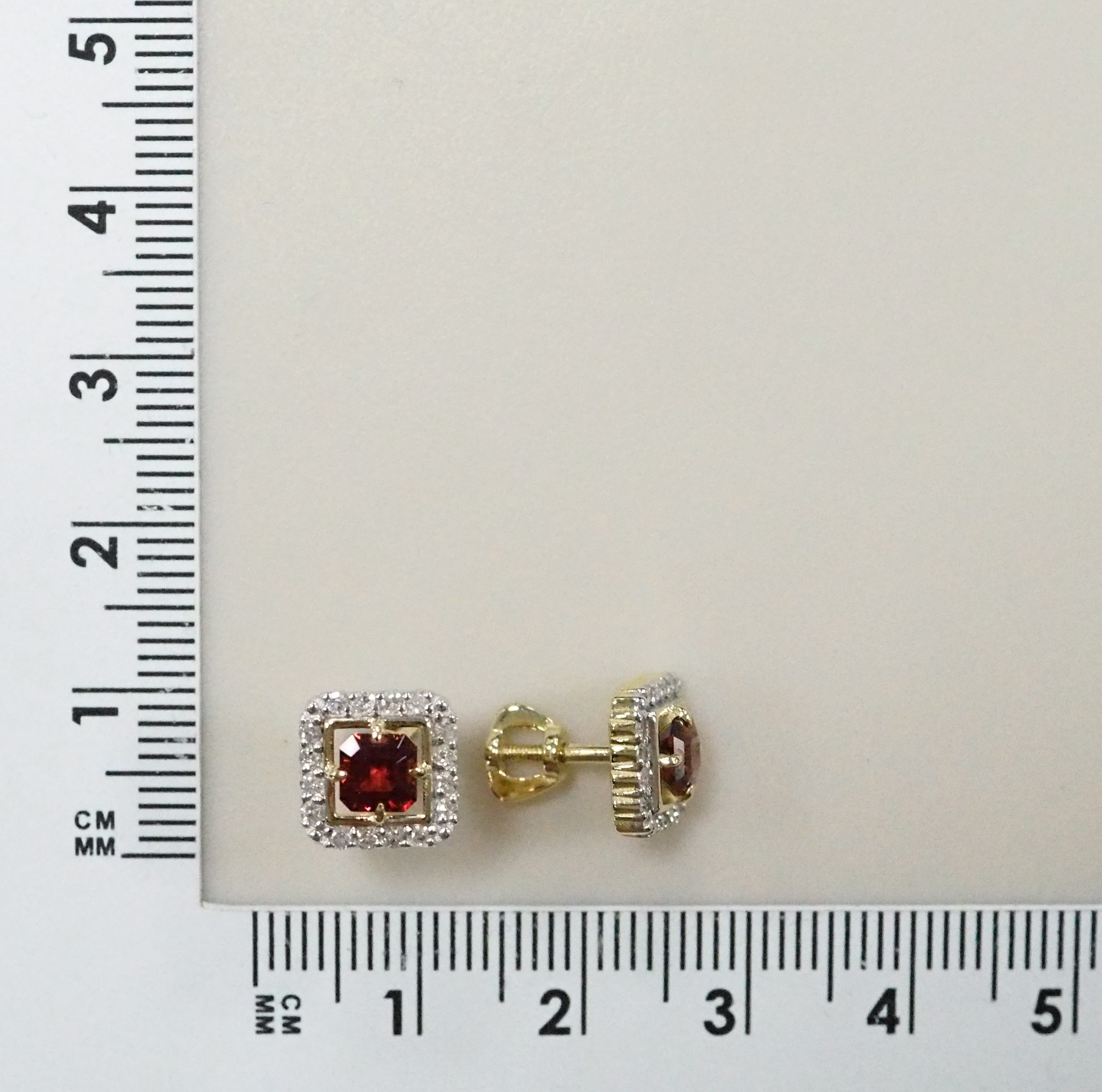 10512-000353 Серьги (Au 585)